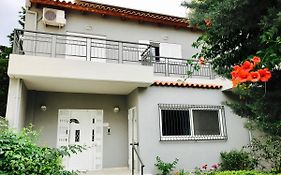 Loutraki Home Near The Beach
